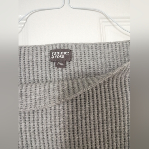 Summer & Rose Light Gray Crewneck Sweater Size XL Soft Knit - Picture 4 of 11